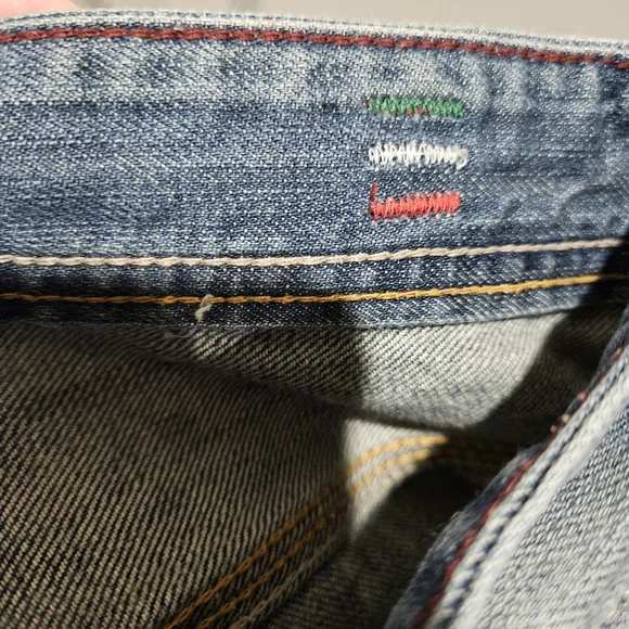 Diesel Distressed Straight Jeans Mens (34x31) Whiskering Embroidered Button Fly